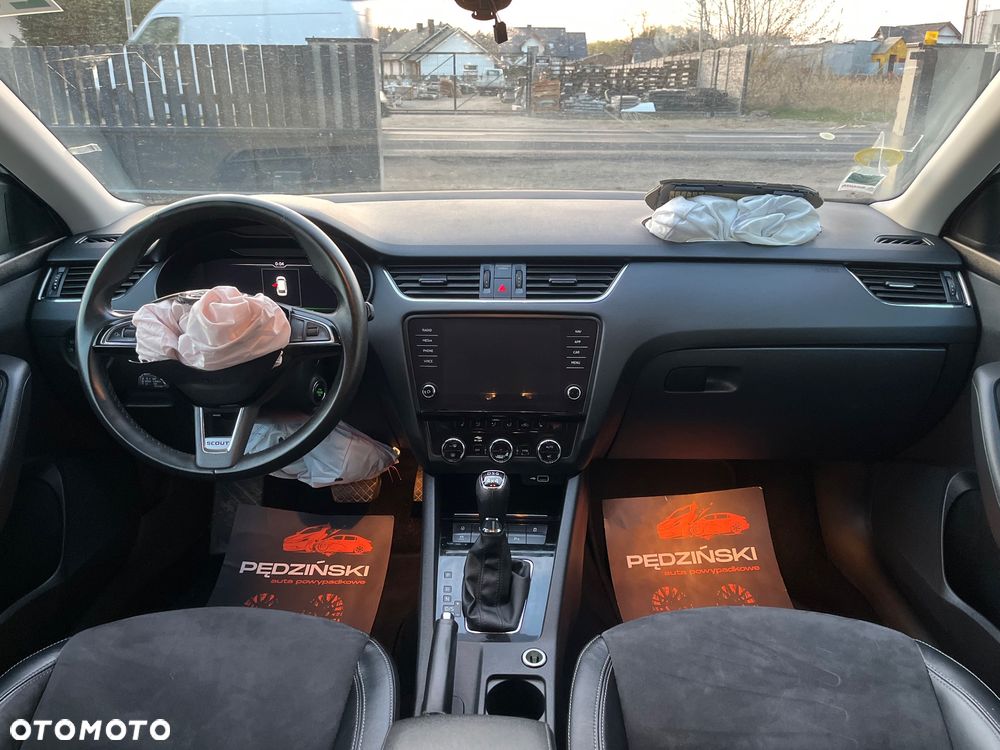 Skoda Octavia 2.0 TDI DSG 4x4 Scout - 8