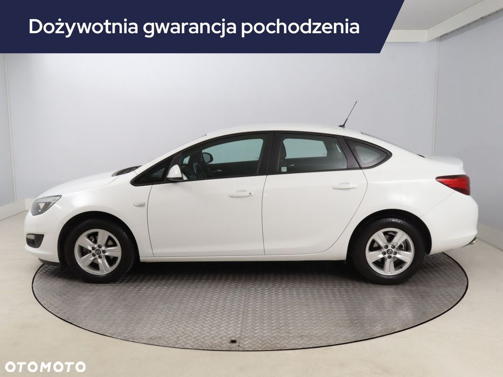Opel Astra - 4