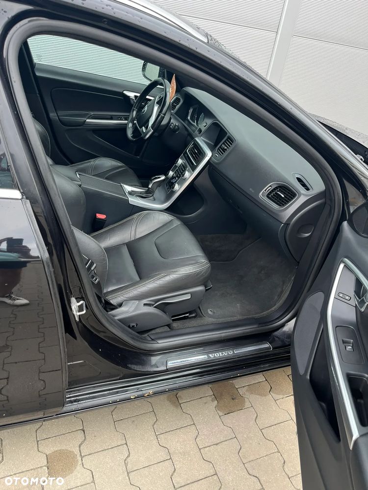 Volvo V60 D3 Drive-E Kinetic - 17