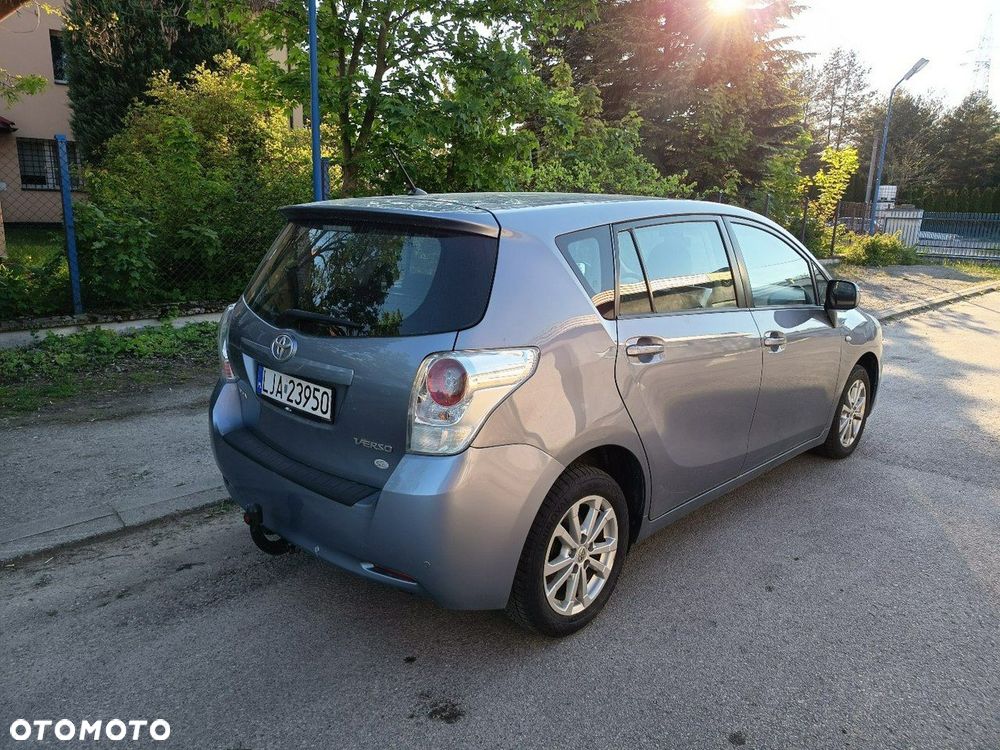 Toyota Verso - 3