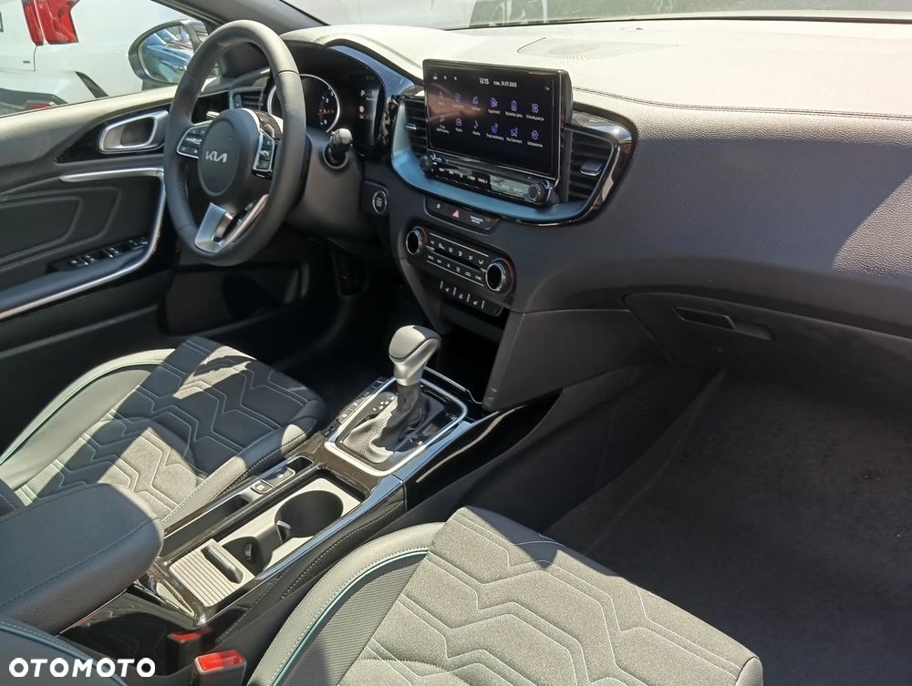 Kia XCeed 1.6 T-GDI Tribute DCT - 19