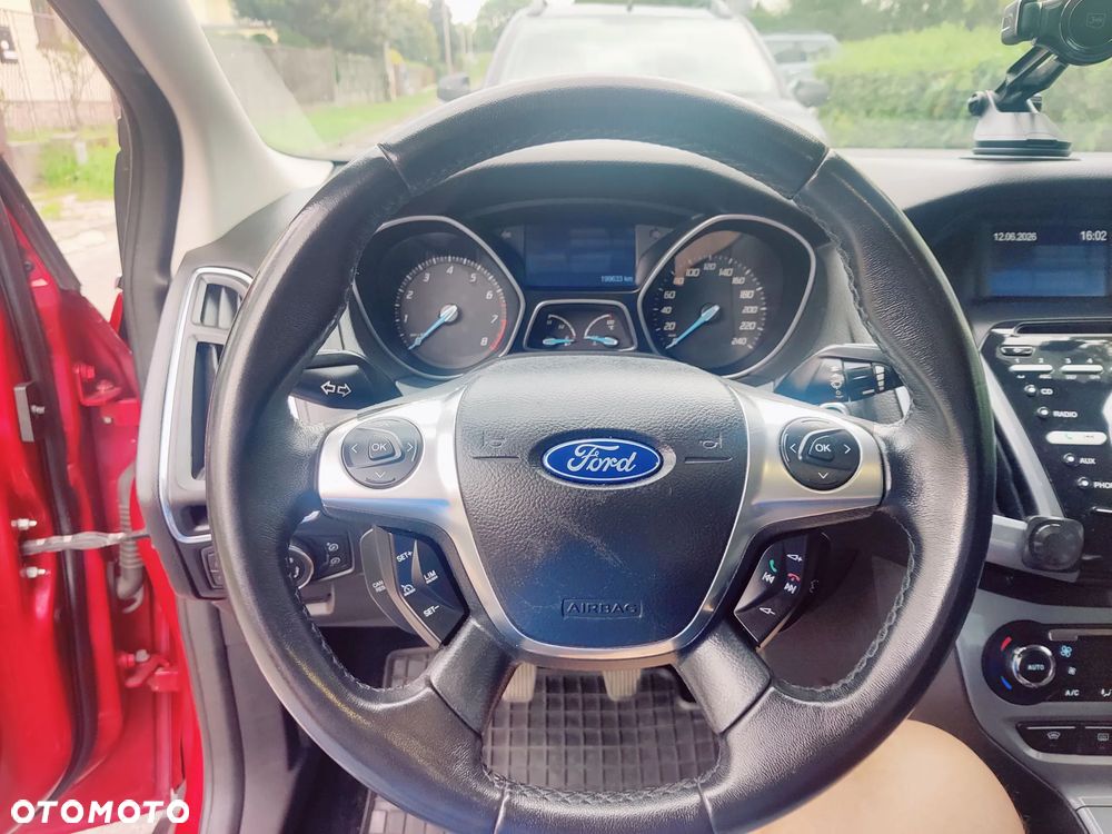 Ford Focus 1.6 Titanium - 22