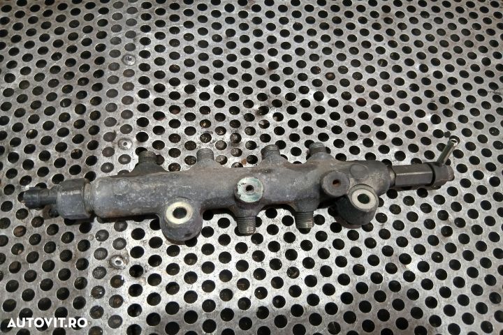 Rampa injectoare 2.0 RF7J 2.0 RF7J Mazda 6 GG [facelift] [2005 - 2007 - 2