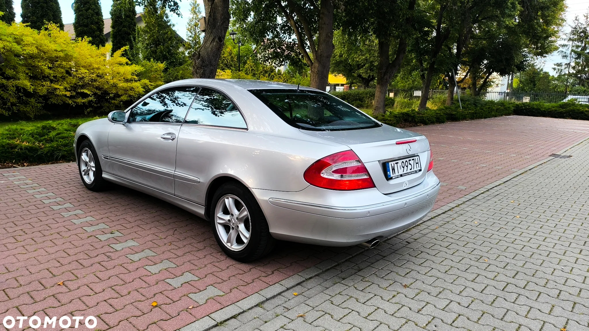 Mercedes-Benz CLK - 16