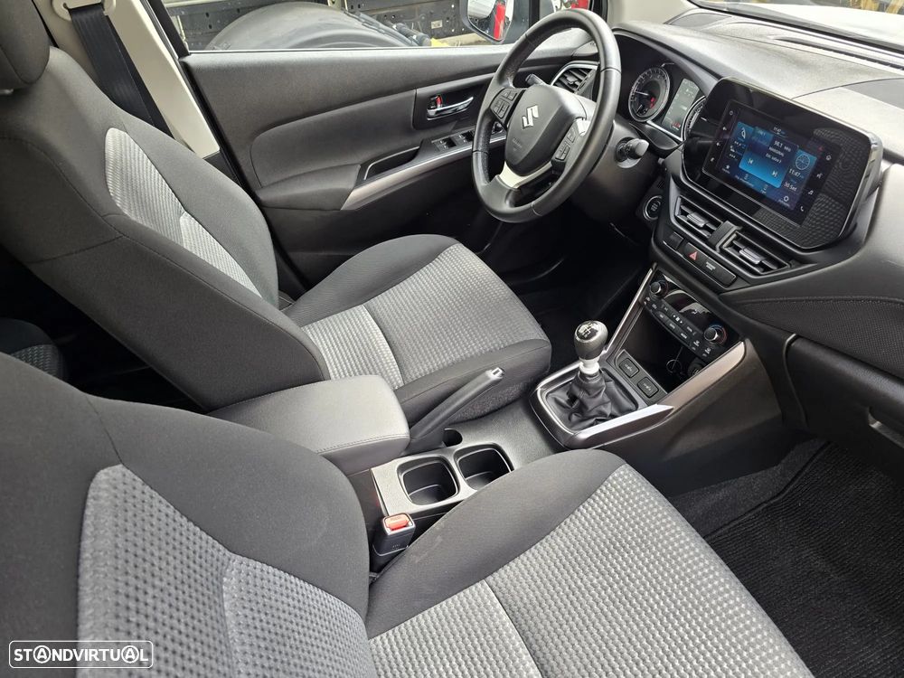 Suzuki S-Cross - 11