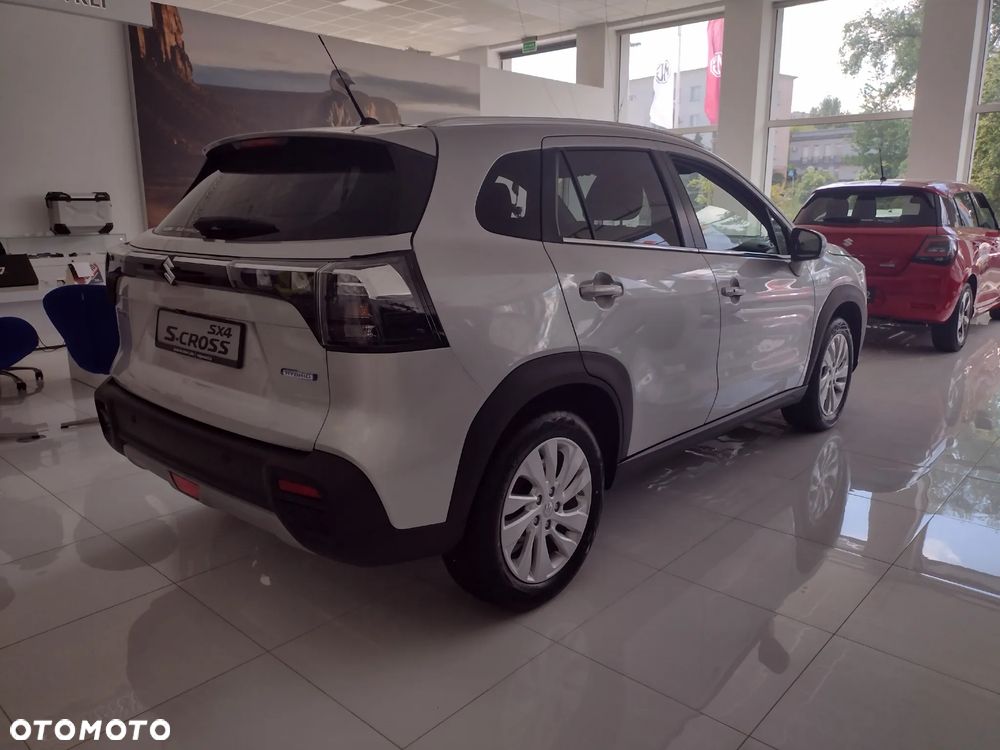 Suzuki S-Cross 1.4 BoosterJet mHEV Premium Plus SP - 4