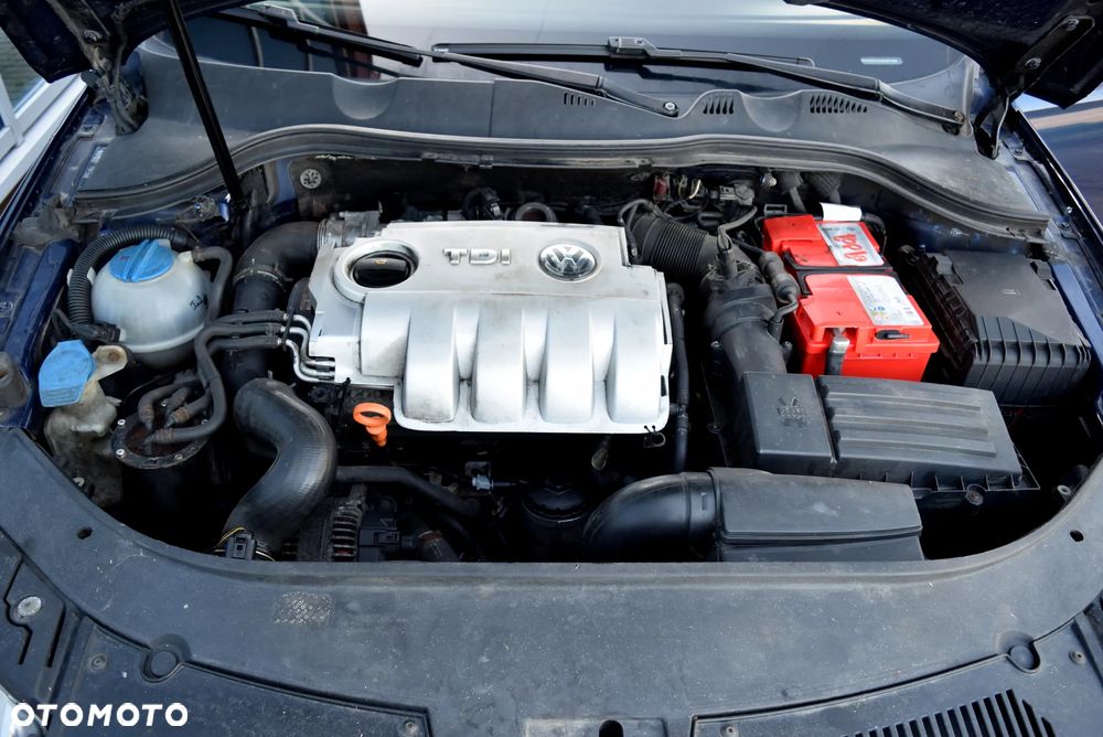 Volkswagen Passat 2.0 TDI Comfortline - 22