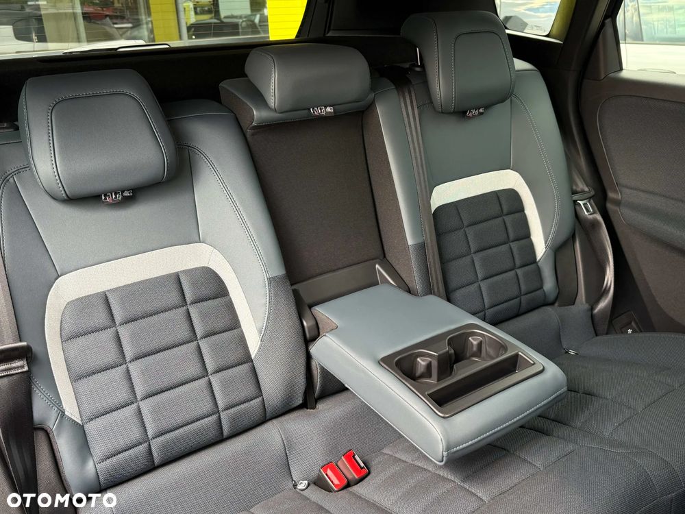 Citroën C5 Aircross 1.2 mHEV Plus eDCT6 - 11