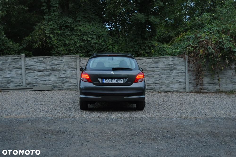 Peugeot 207 1.4 Presence - 5