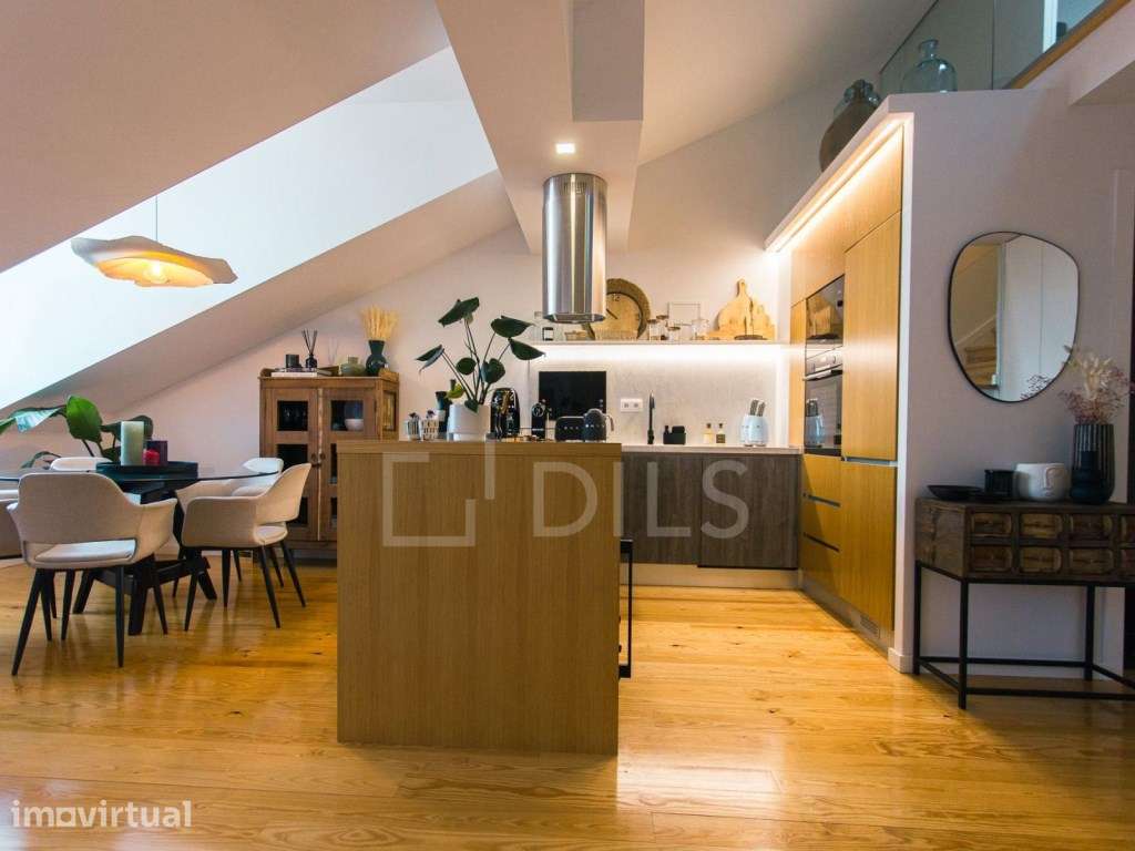Apartamento T3 duplex na Avenida 24 de Julho, Lisboa - Grande imagem: 4/21