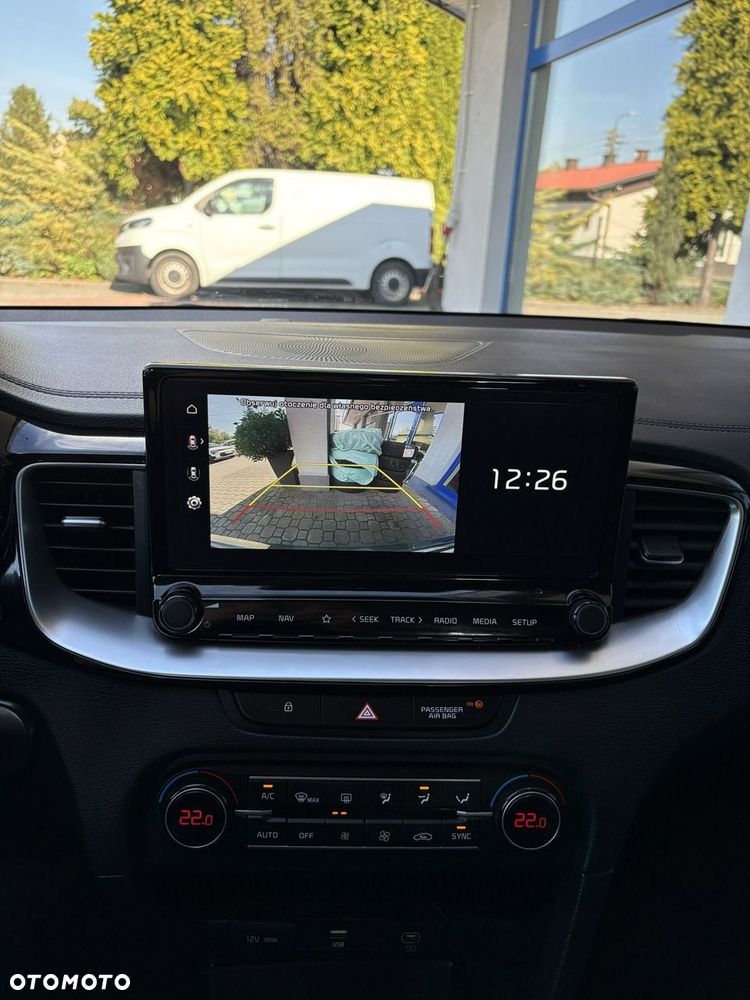Kia Ceed - 24