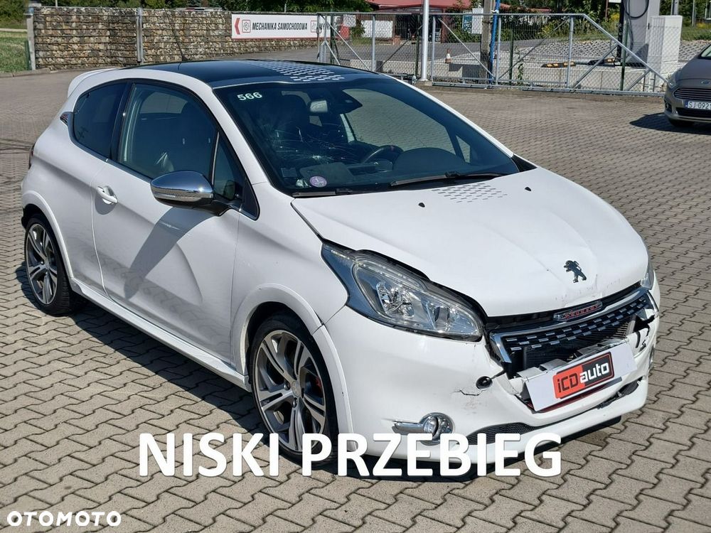 Peugeot 208 - 1