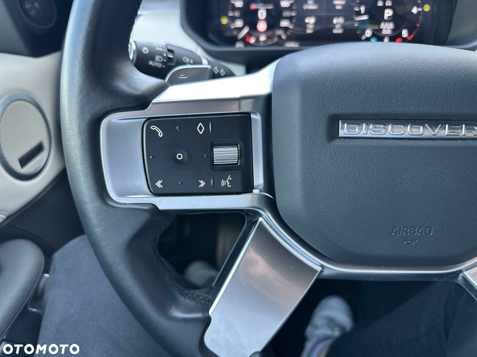 Land Rover Discovery - 17