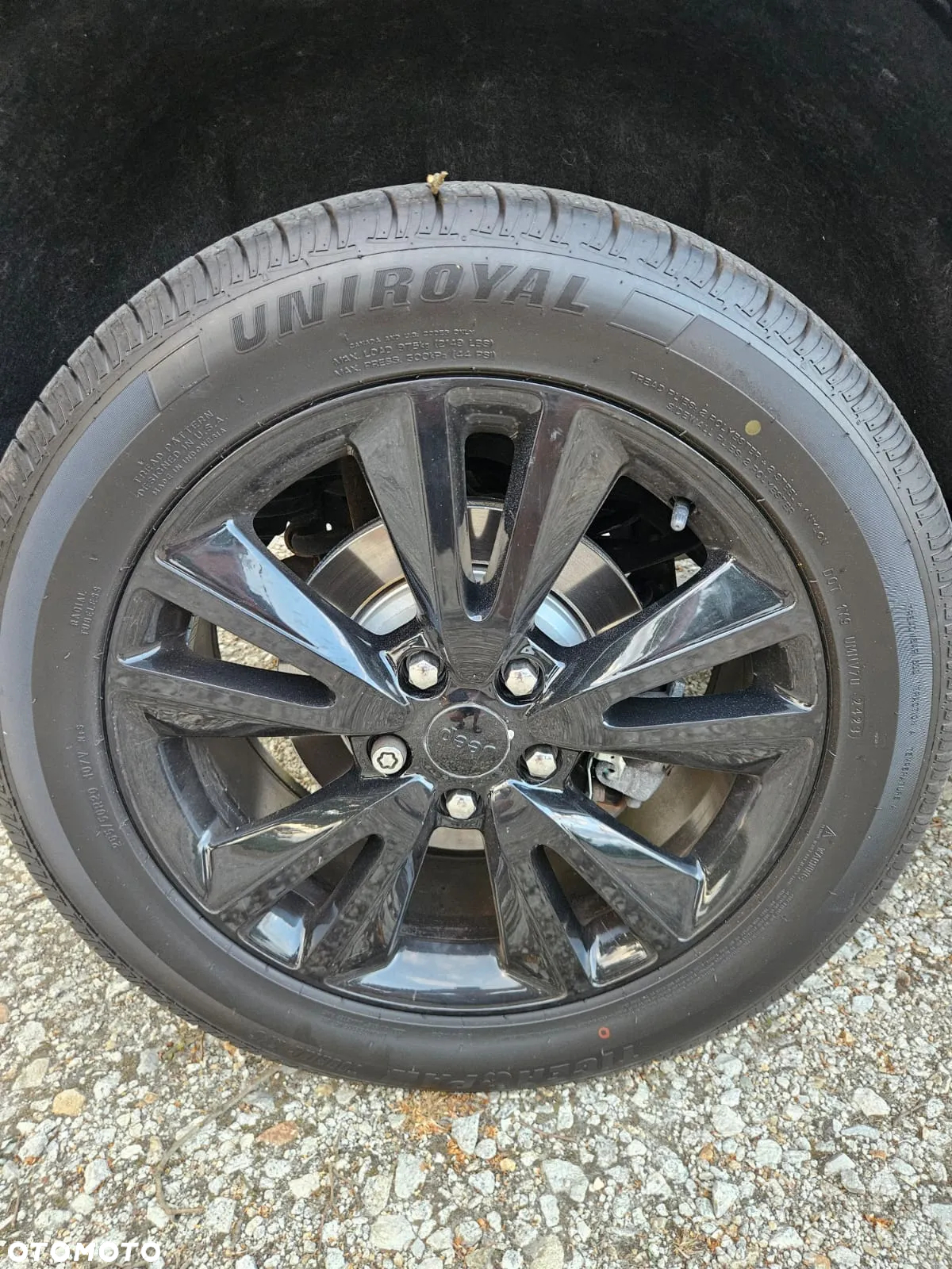 Jeep Grand Cherokee - 28