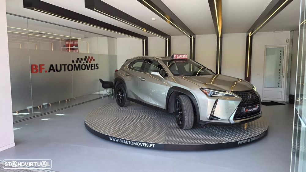 Lexus UX 250h Executive - 5