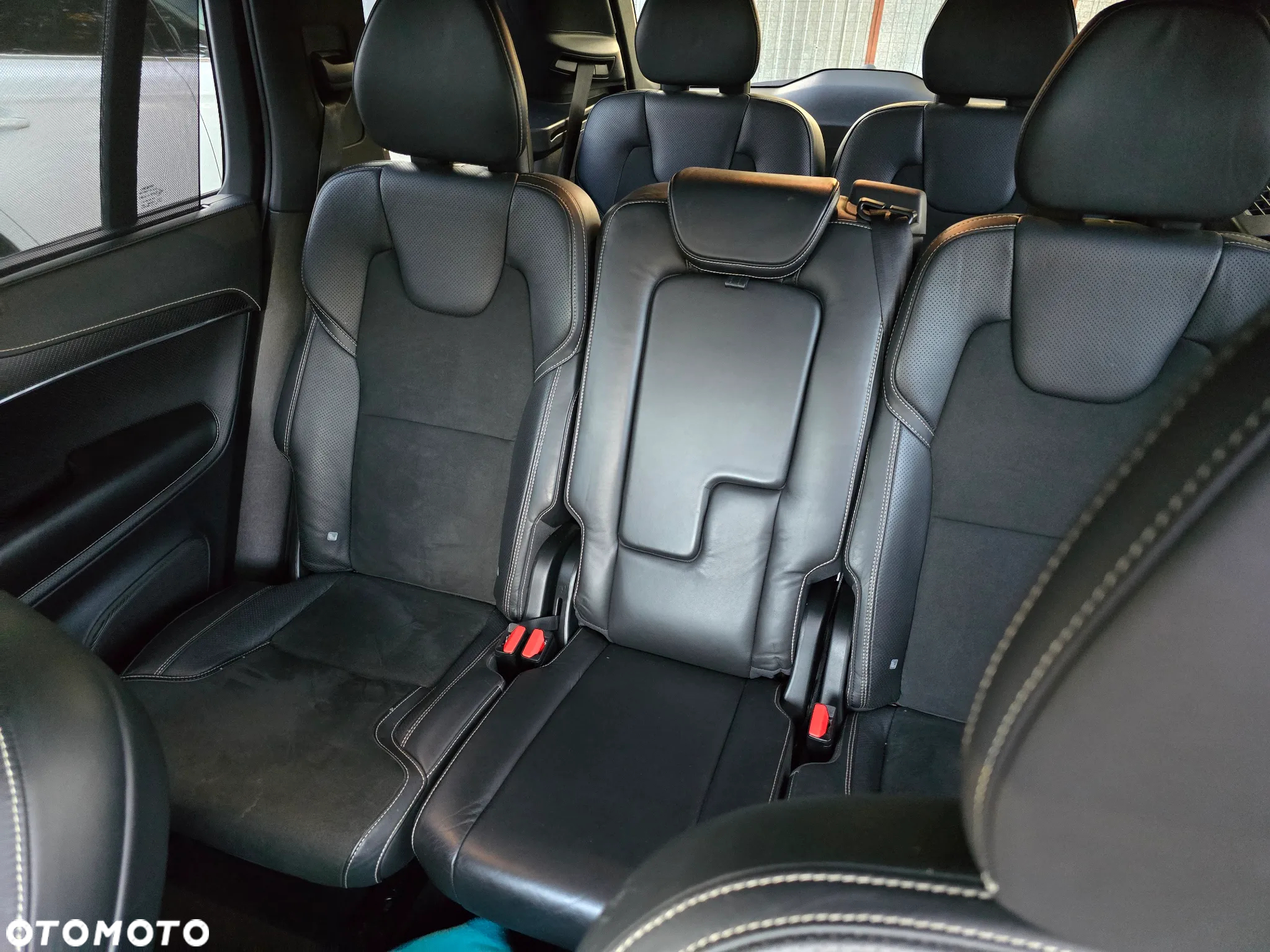 Volvo XC 90 T6 AWD R-Design 7os - 29
