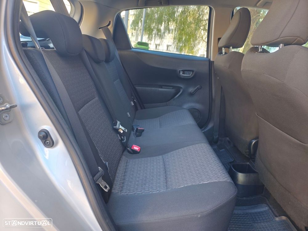 Toyota Yaris 1.0 VVT-i Comfort +PS Style +P.Techno - 8