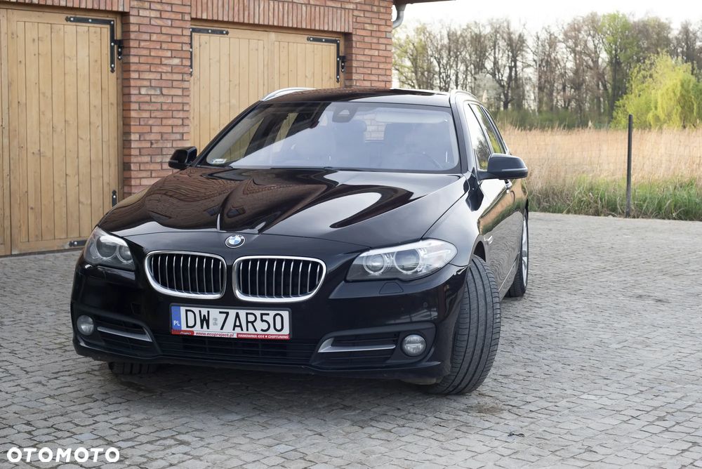 BMW Seria 5 530d Sport-Aut Luxury Line - 1