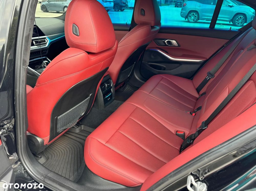 BMW Seria 3 318i Luxury Line sport - 23
