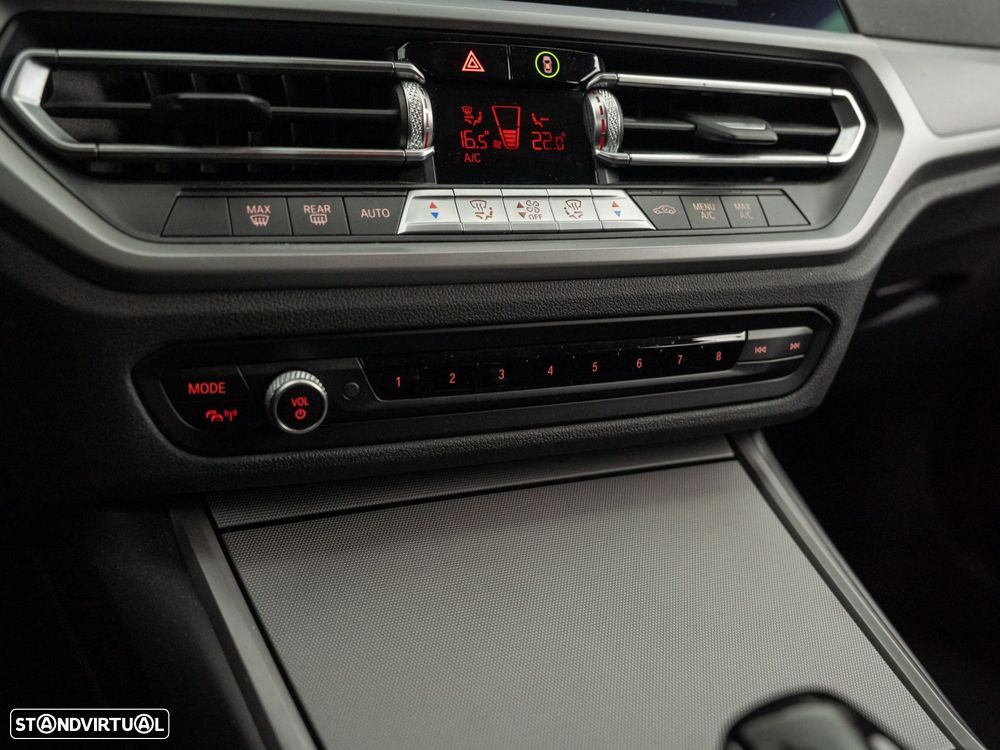 BMW 320 d Auto - 27