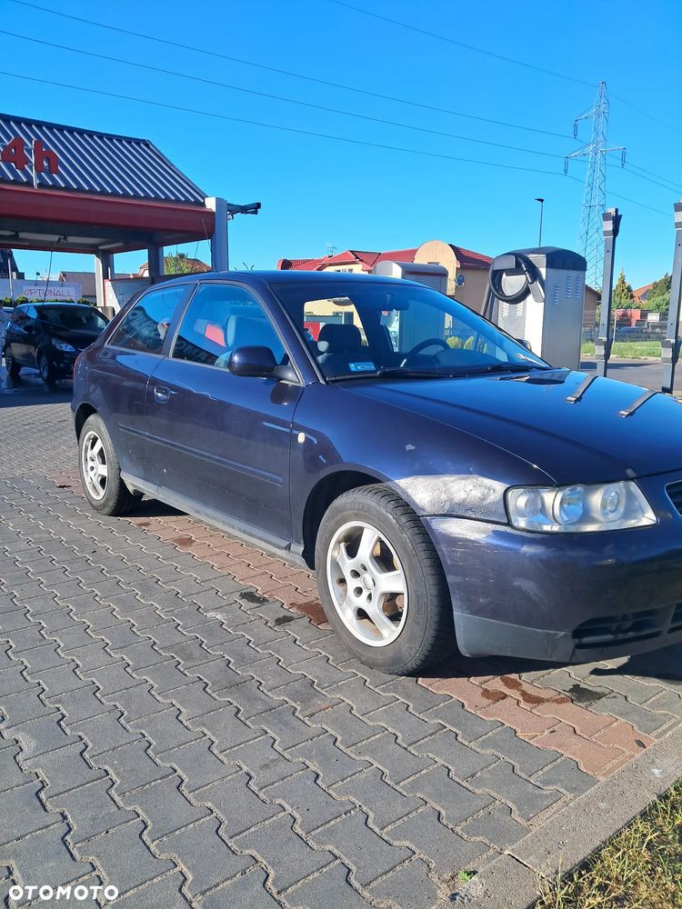 Audi A3 3-drzwiowe 1.6 Ambiente - 2