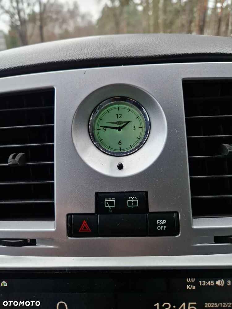 Chrysler 300C 5.7 V8 HEMI AWD Automatik - 14