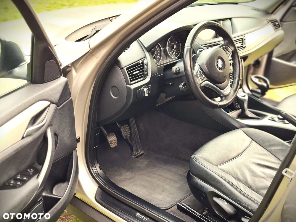 BMW X1 sDrive20d EfficientDynamics - 8