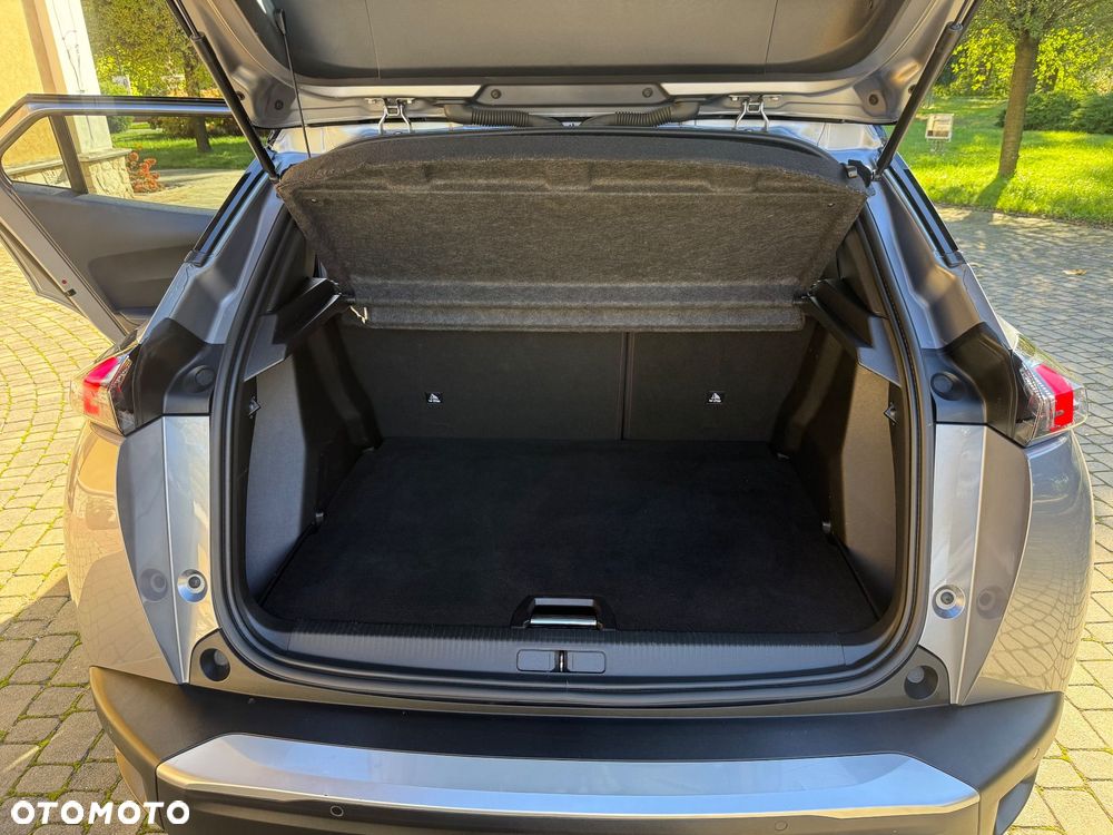 Peugeot 2008 PureTech 130 EAT8 GT - 30