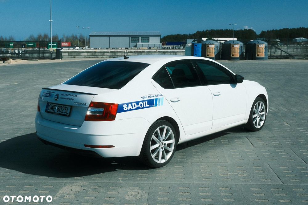 Skoda Octavia 1.5 TSI ACT Style DSG - 6