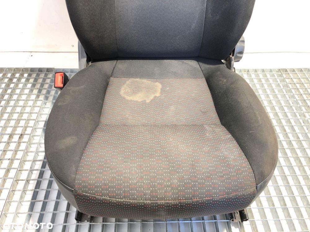 FOTEL LEWY PRZÓD  PEUGEOT BOXER Skrzynia 2006 - 2022 2.2 BlueHDi 140 103 kW [140 KM] olej napędowy - 2