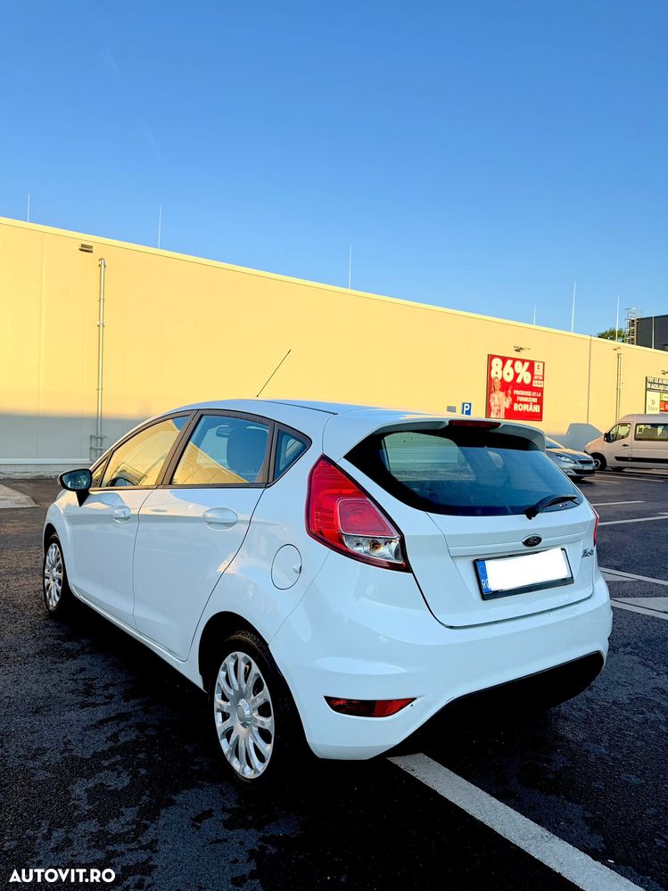 Ford Fiesta 1.5 TDCi Ambiente - 6