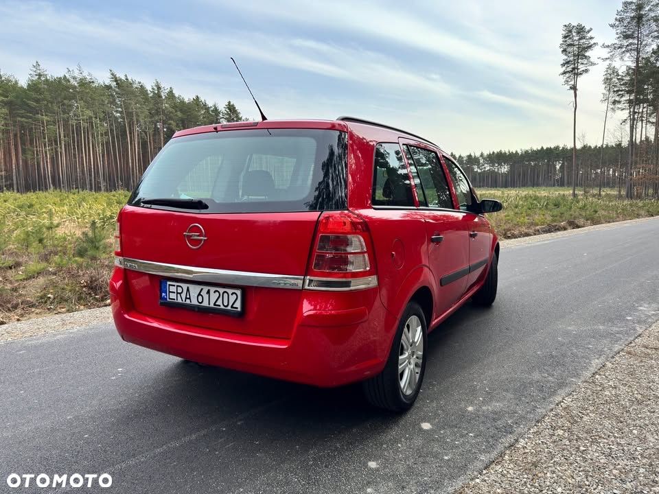 Opel Zafira - 4