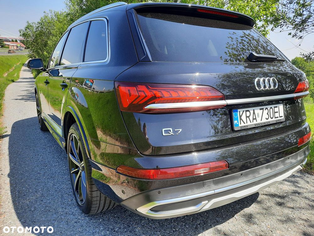 Audi Q7 - 1