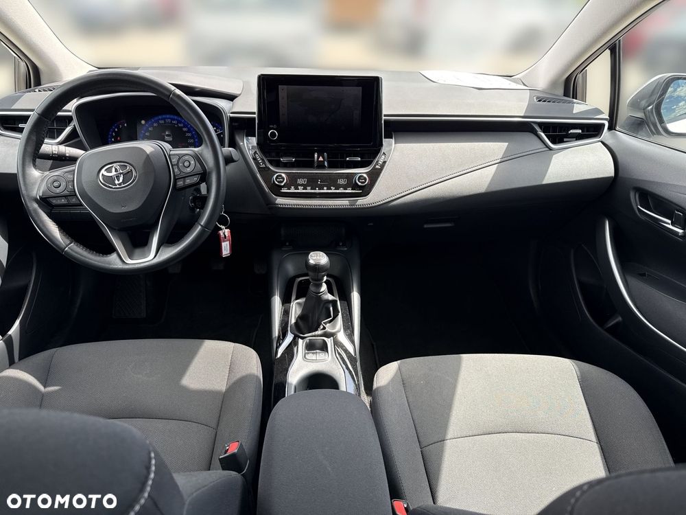 Toyota Corolla - 12