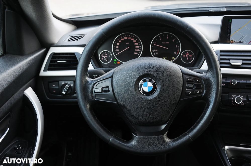 BMW Seria 3 318d - 11