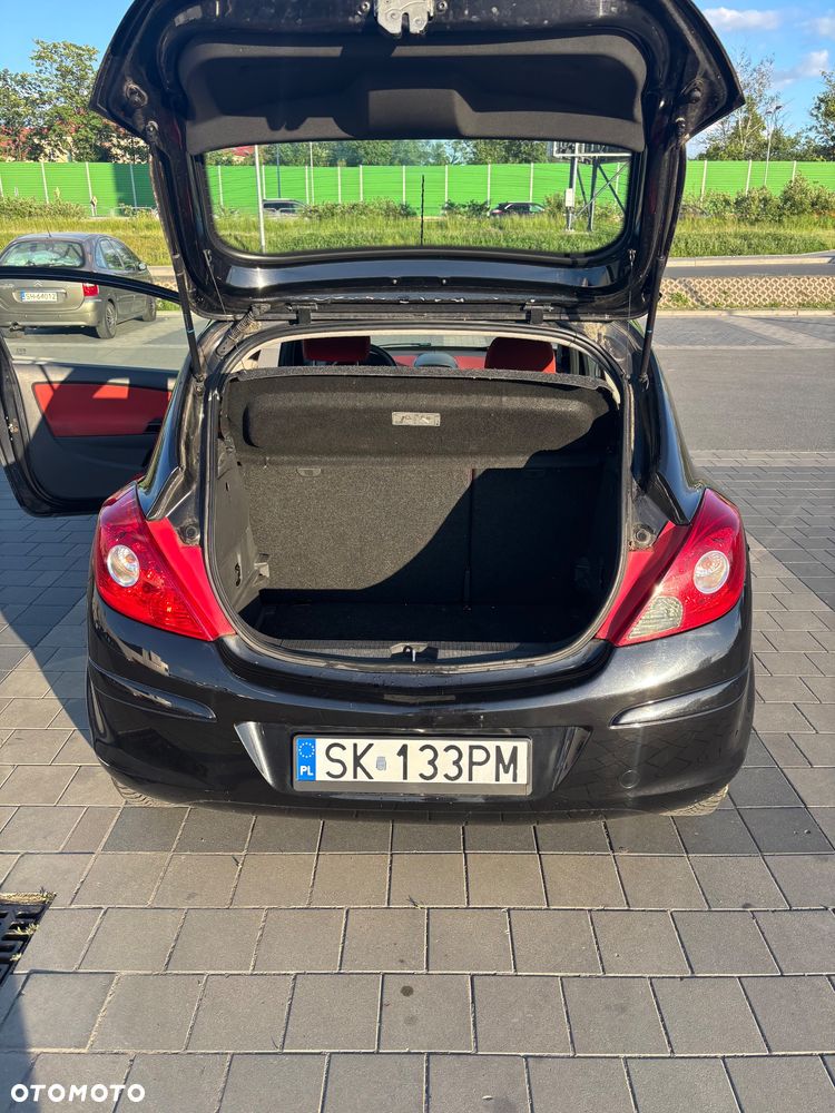 Opel Corsa 1.4 16V Cosmo - 22