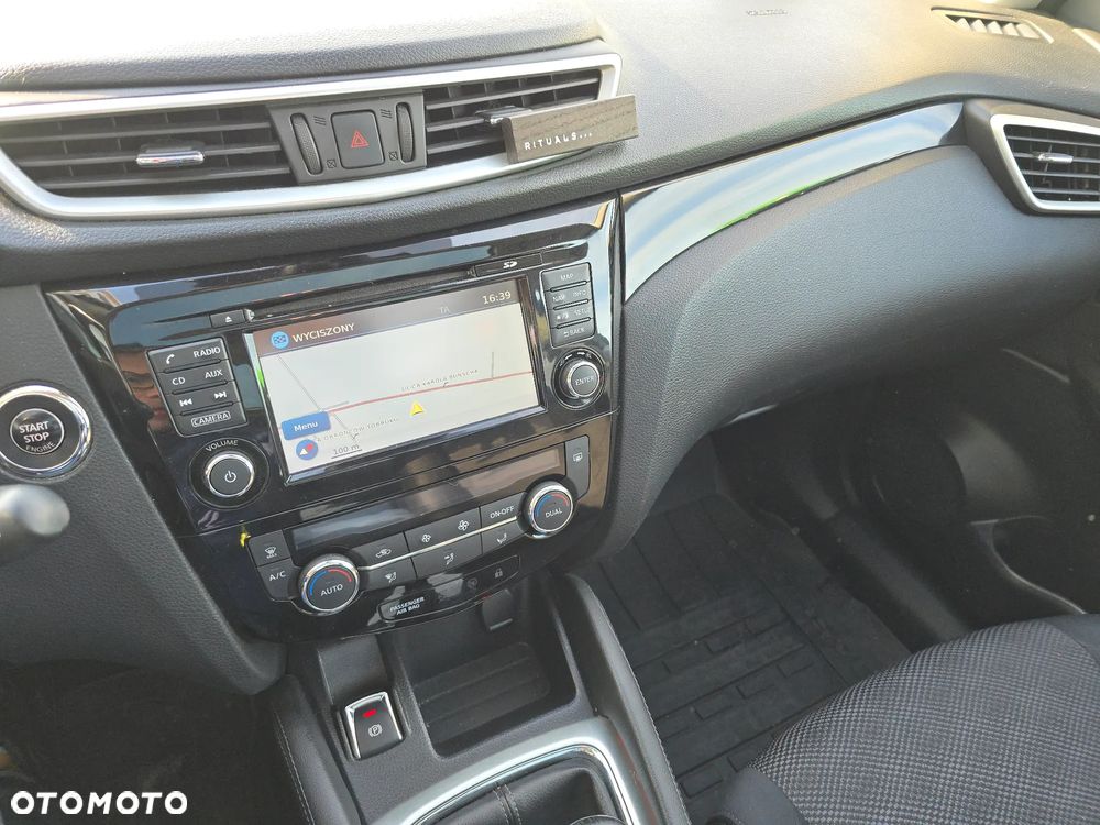 Nissan Qashqai 1.2 DIG-T N-Connecta - 12