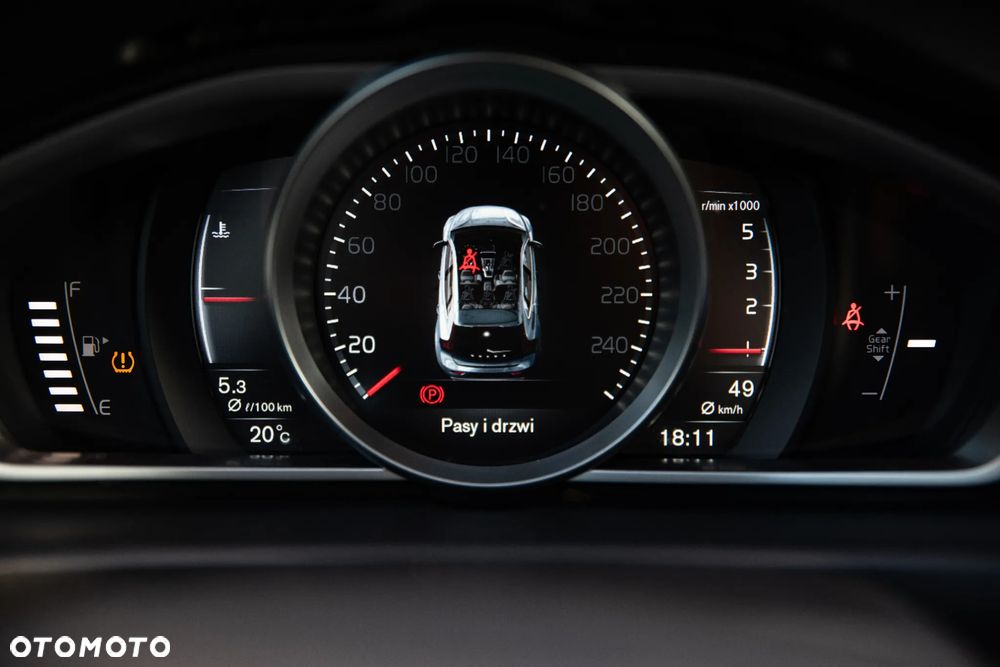 Volvo V40 D2 Momentum - 13
