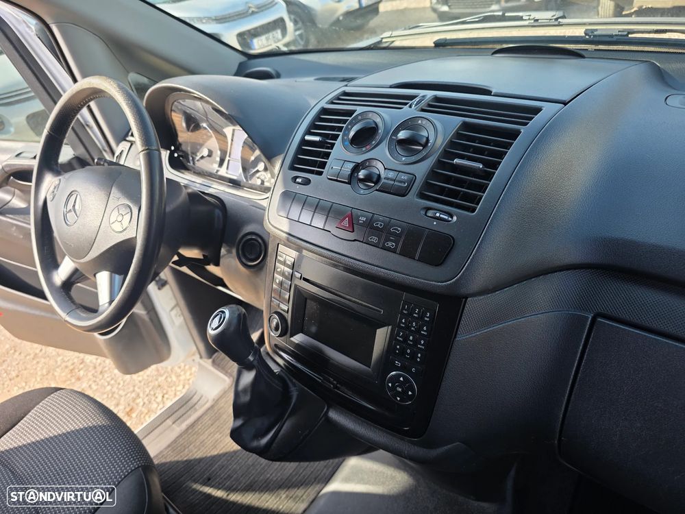 Mercedes-Benz Vito 113 CDI lang - Automática - Tecto Alto - 18