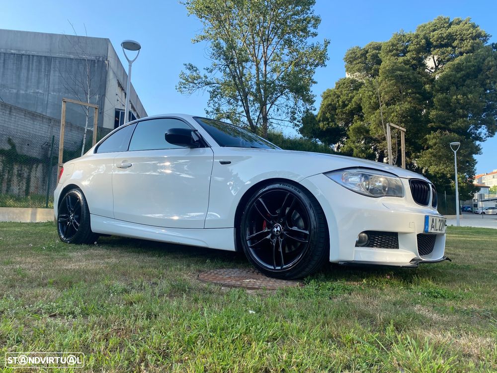 BMW 118 d Limited Edition Lifestyle c/ M Sport Pack - 2