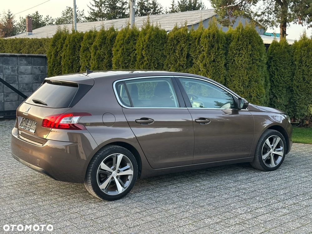 Peugeot 308 1.2 PureTech Allure S&S - 9