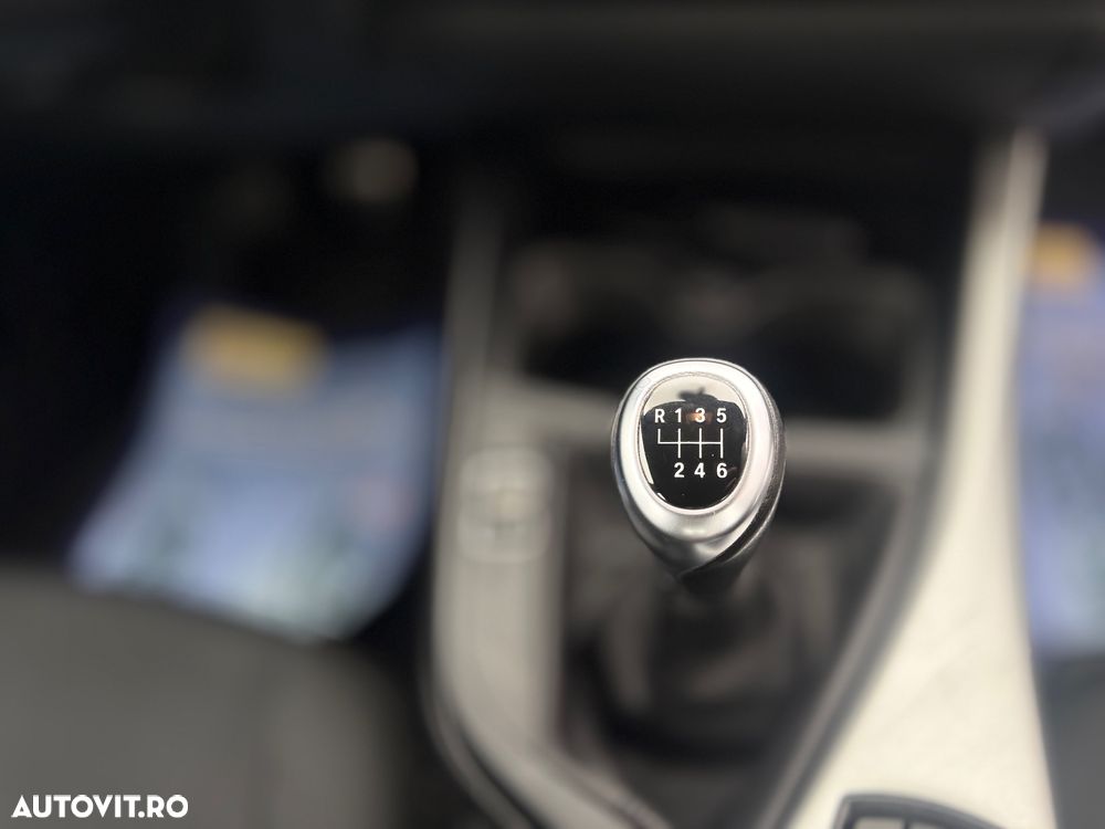 BMW Seria 1 114i Urban Line - 8