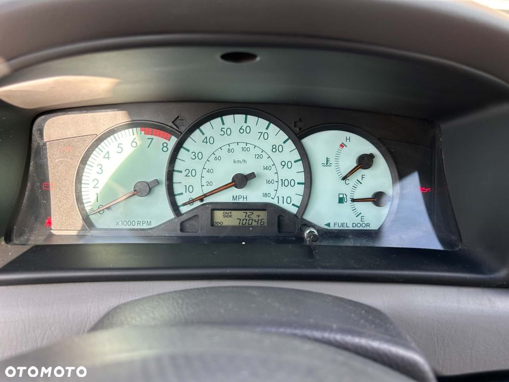Toyota Corolla - 4