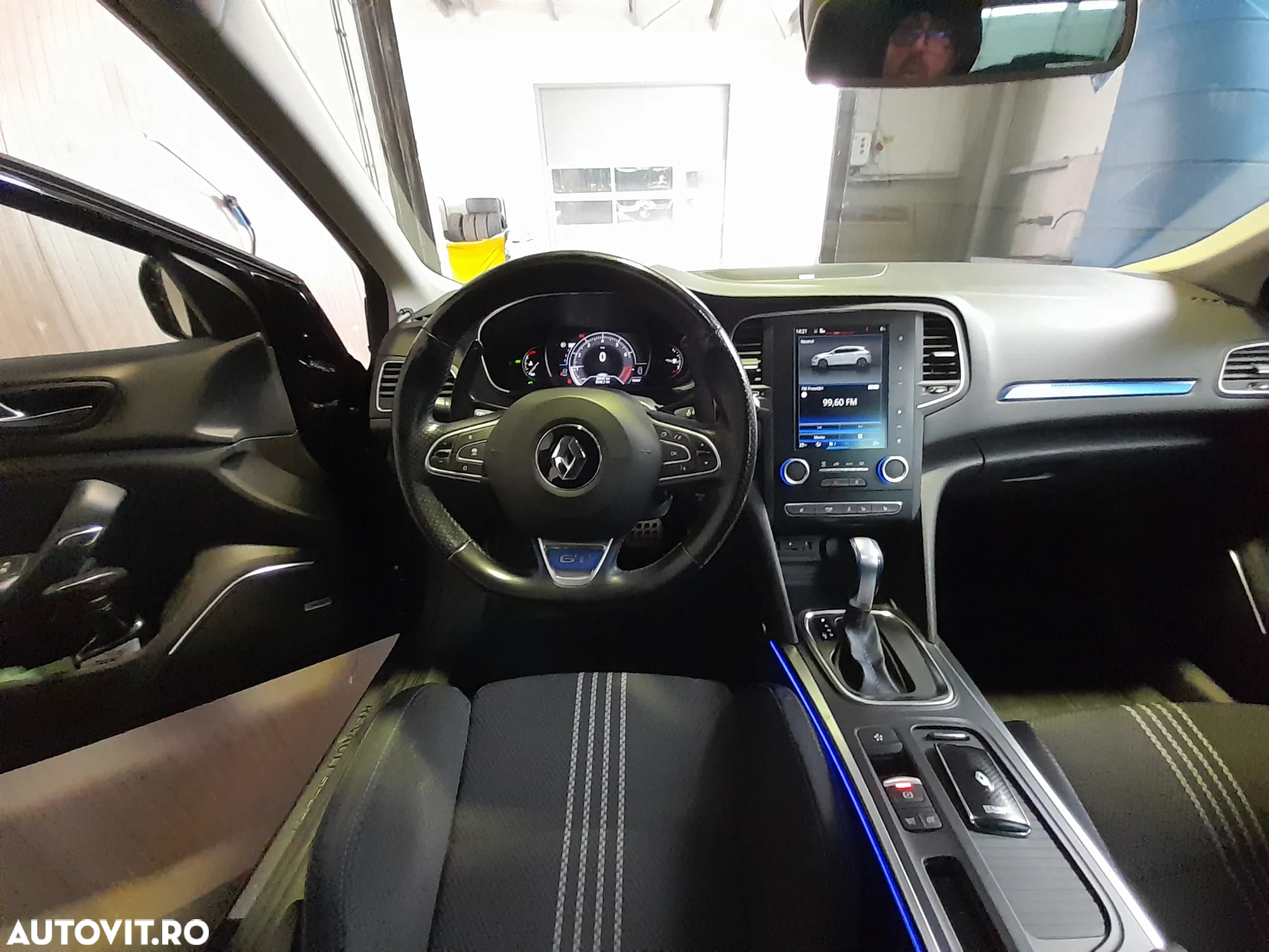 Renault Megane ENERGY TCe EDC GT - 4