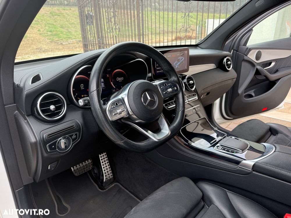 Mercedes-Benz GLC Coupe 220 d 4Matic 9G-TRONIC AMG Line - 26