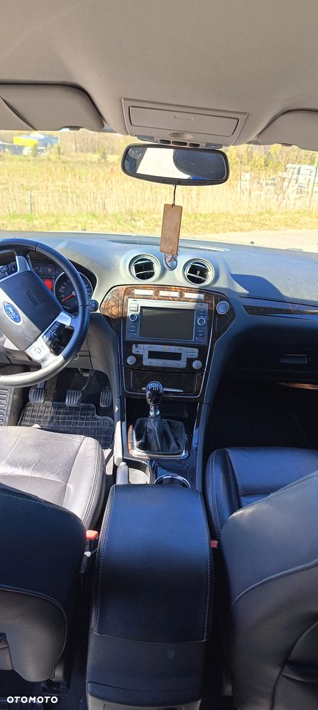 Ford Mondeo 1.8 TDCi Ghia - 23