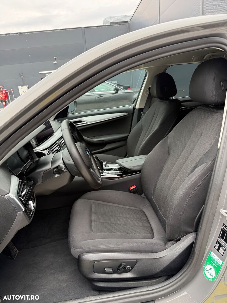 BMW Seria 5 520d AT MHEV - 12