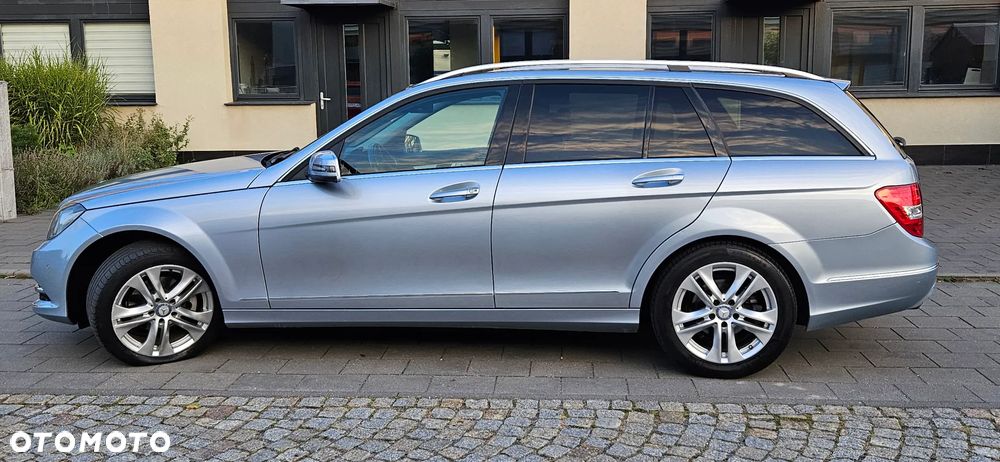 Mercedes-Benz Klasa C 180 T CDI DPF (BlueEFFICIENCY) Avantgarde - 29