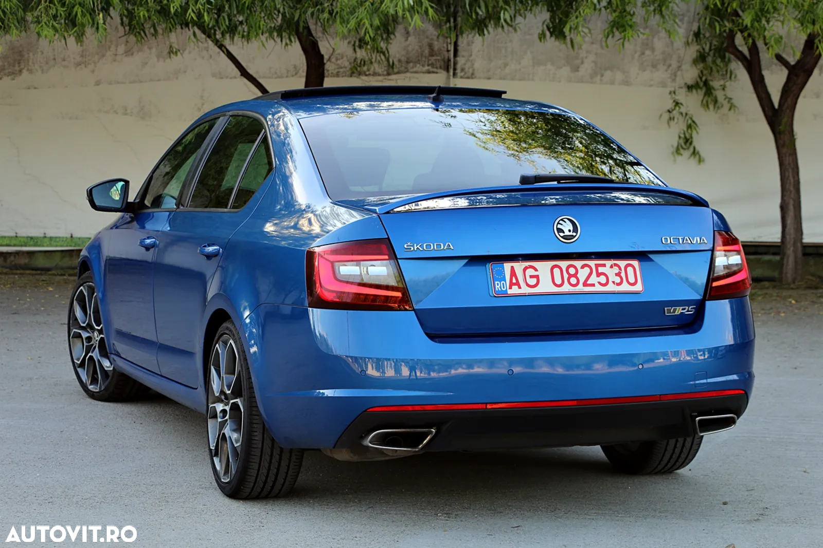 Skoda Octavia 2.0 TDI DSG RS - 4