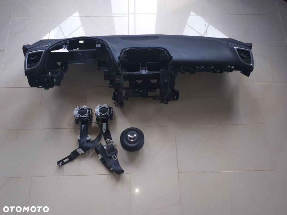 MAZDA 3 2017- 2018 LIFT Komplet Poduszek konsola - 1